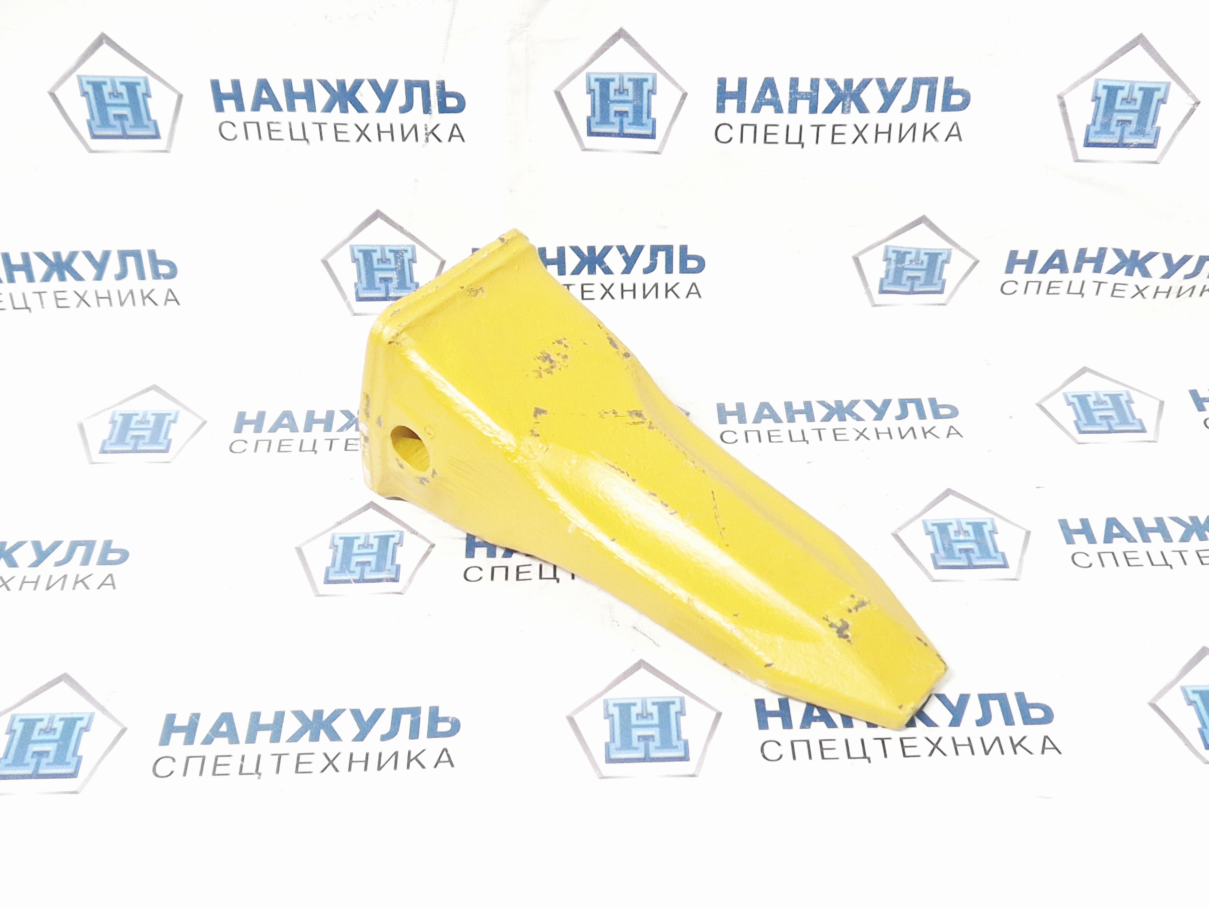 Коронка ковша скальная XE370CA (ковш 2,1 куба)