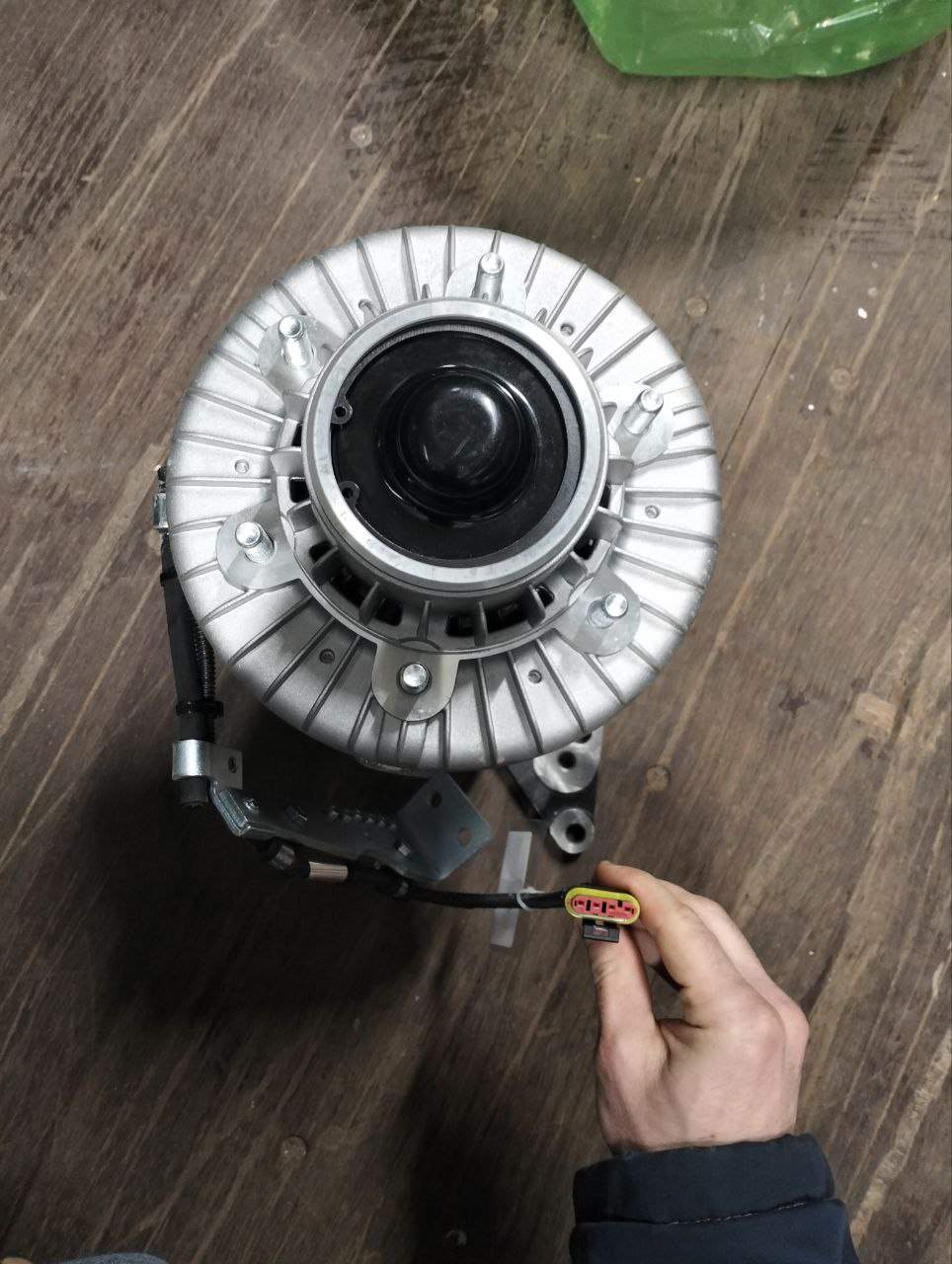 Электромуфта вентилятора (в сборе) WD10