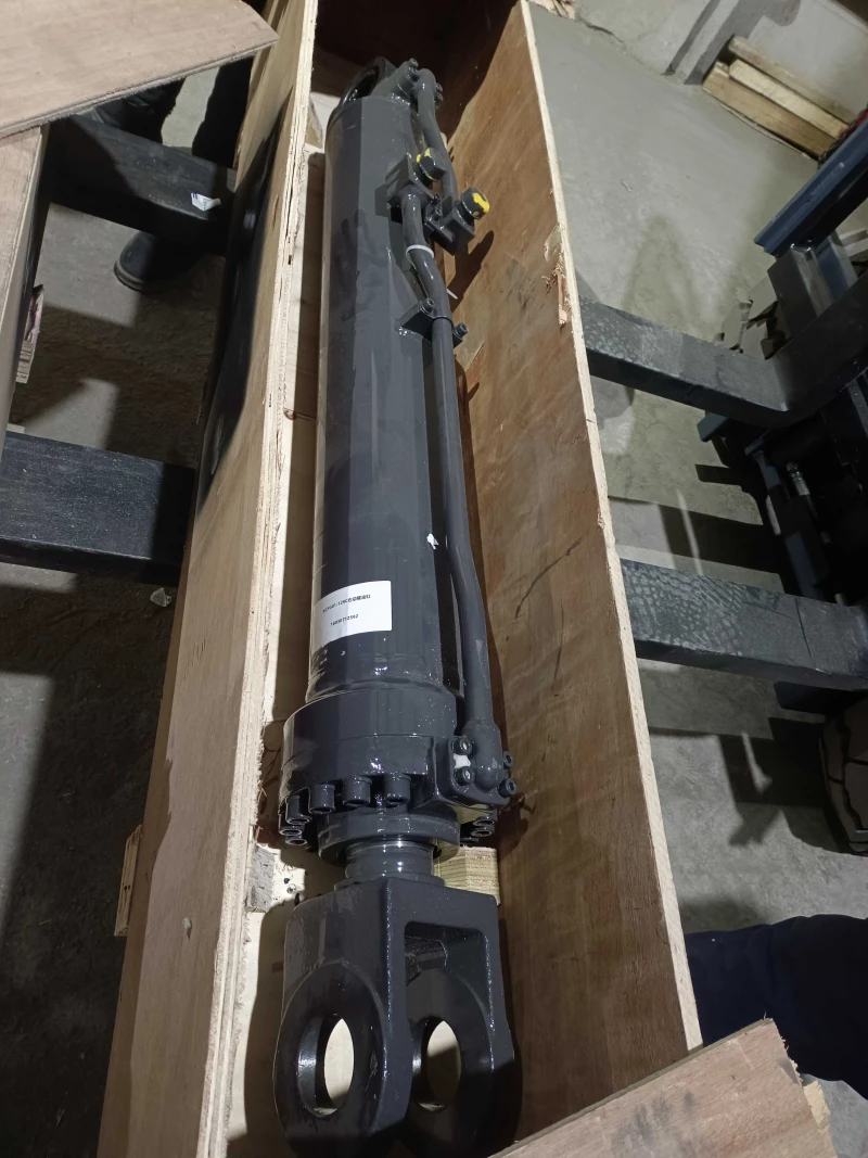 Гидроцилиндр подъема стрелы (правый) LW300FN