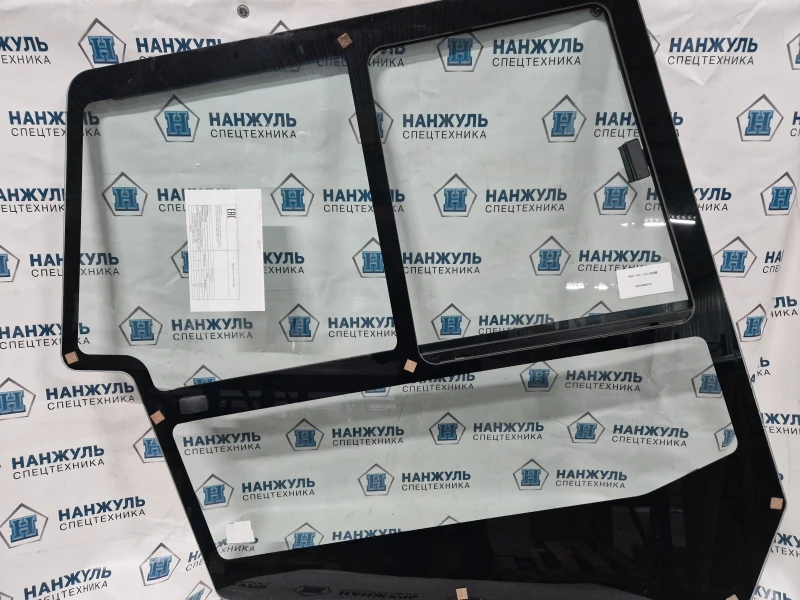 Стекло двери правое (форточка) SR07.10II.1.3II.2 740К/740RU