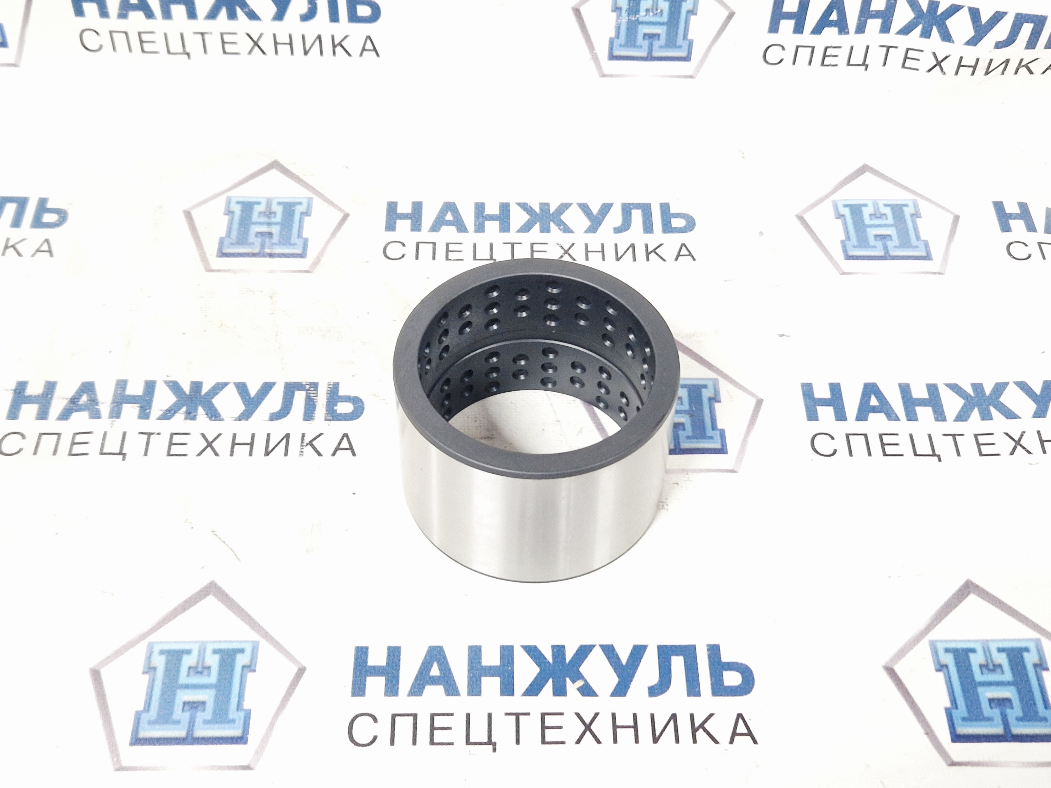 Втулка сочленения стрелы и рукояти XE180