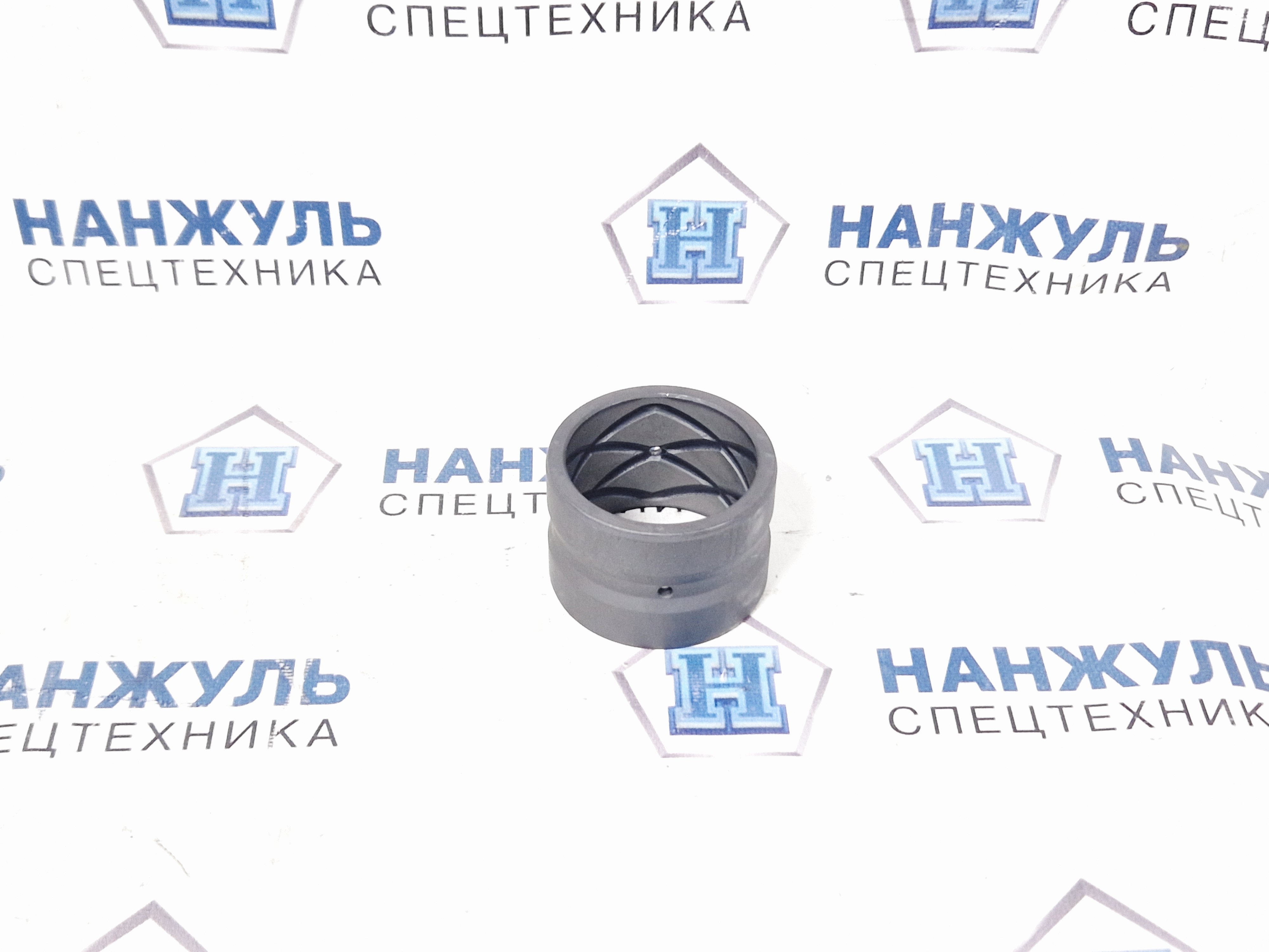 Втулка пальца тяга-рукоять XE180