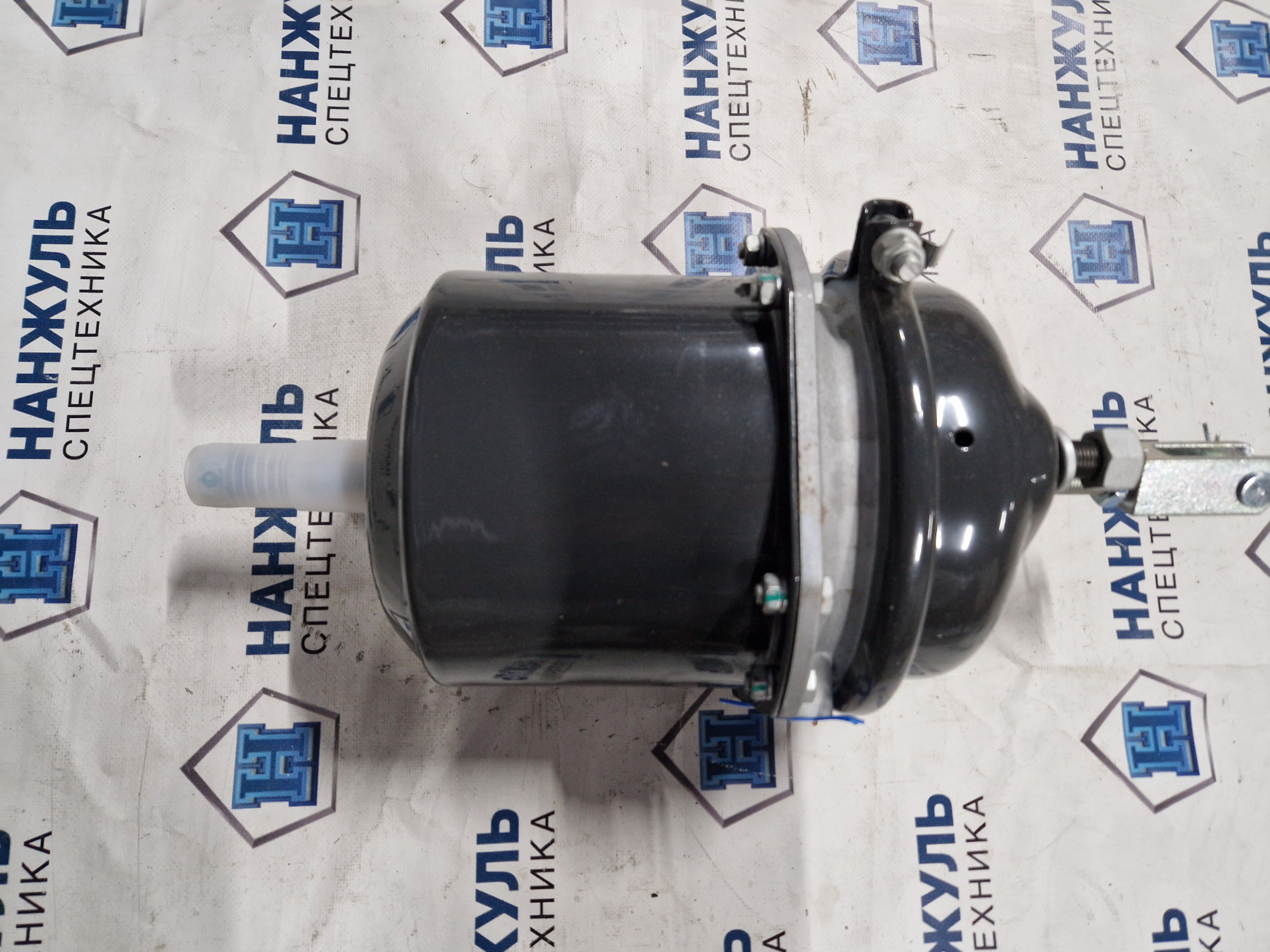 Тормозная камера (правая) второй и третьей оси XCT25L5_SR