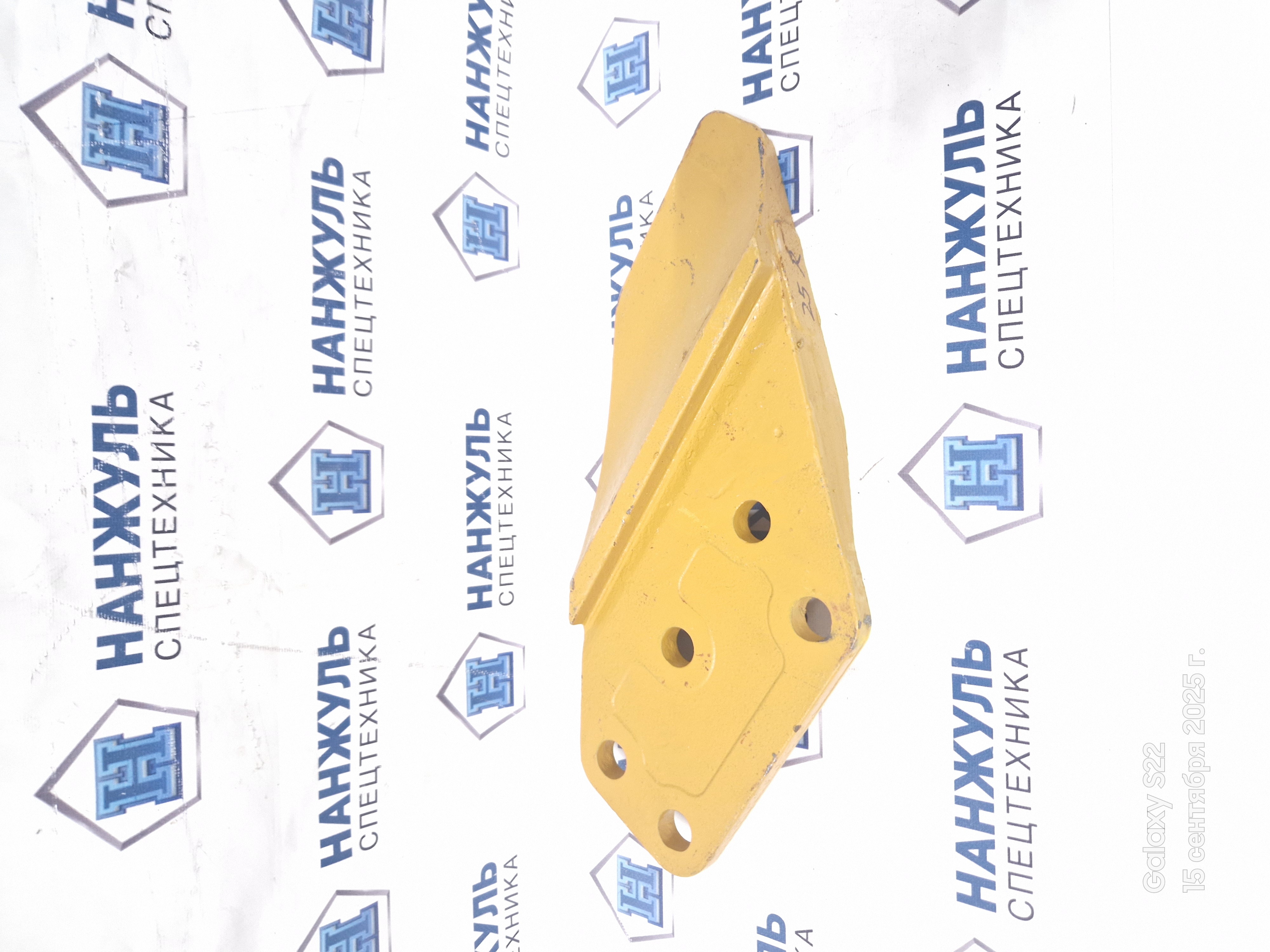 Бокорез правый XE260D