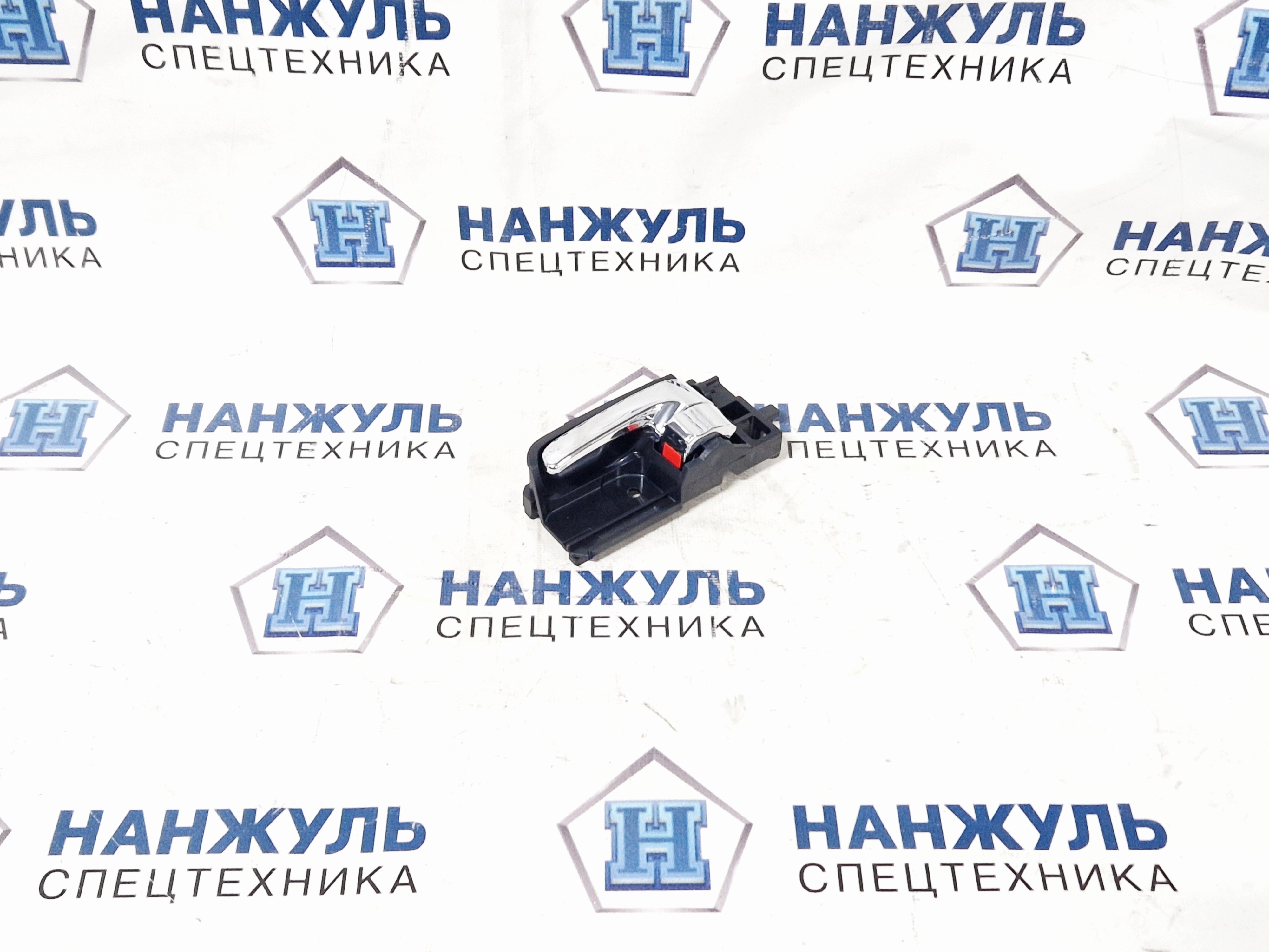 Ручка (внутренняя) левой двери XCT25