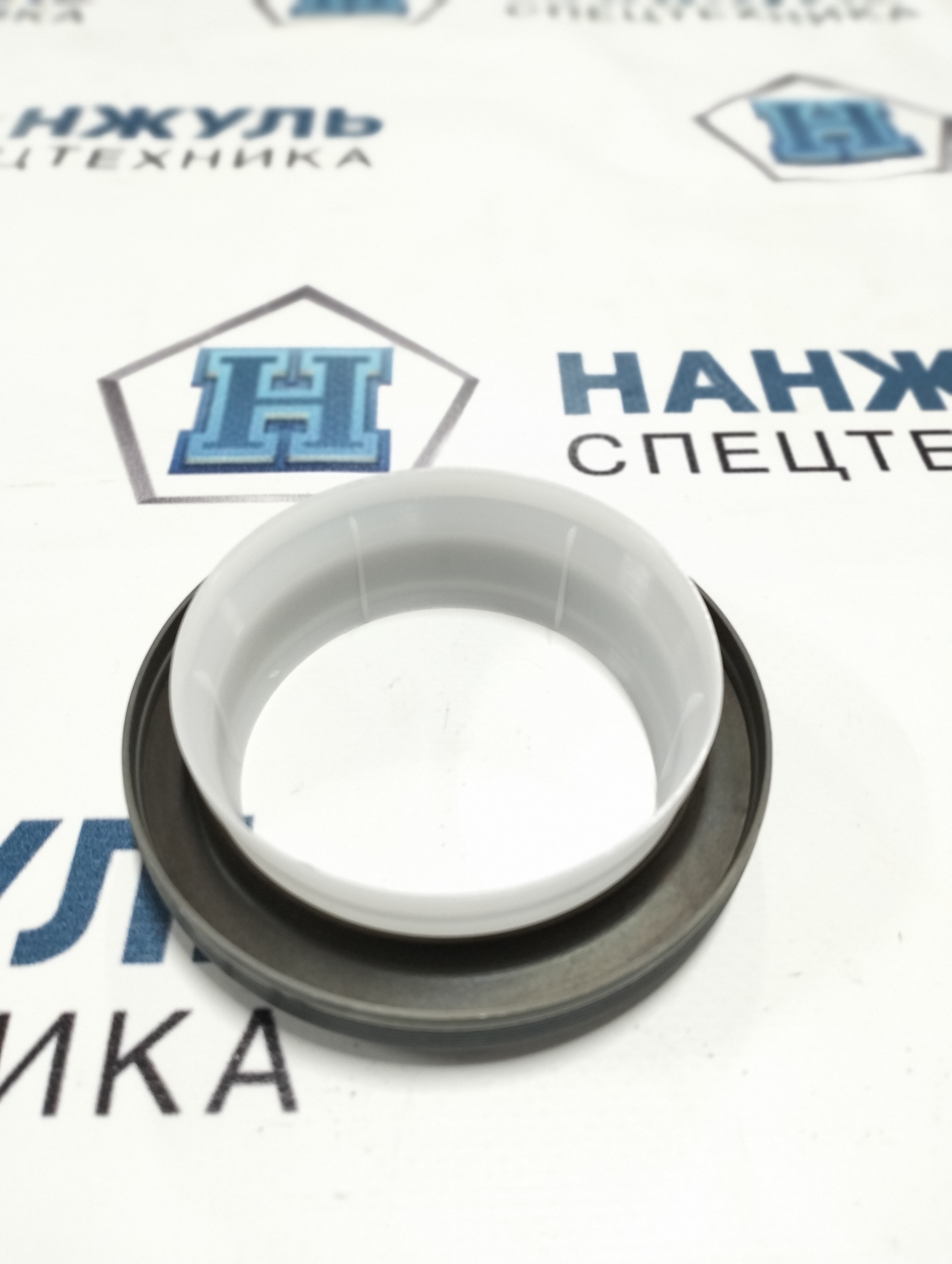 Сальник коленвала передний (70*90) Yuchai SR740RU (CN)
