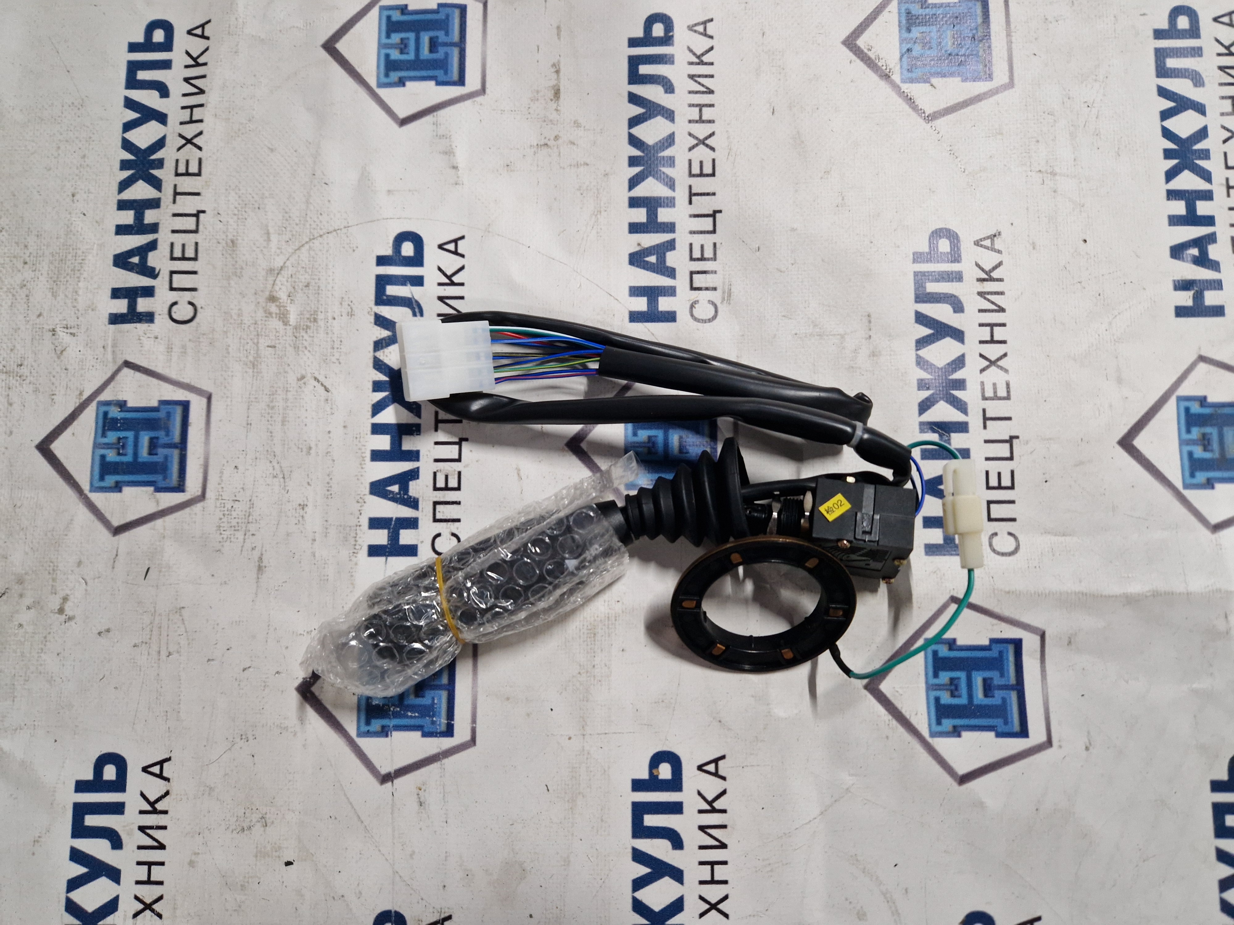 Переключатель подрулевой (правый) в сборе XCT25