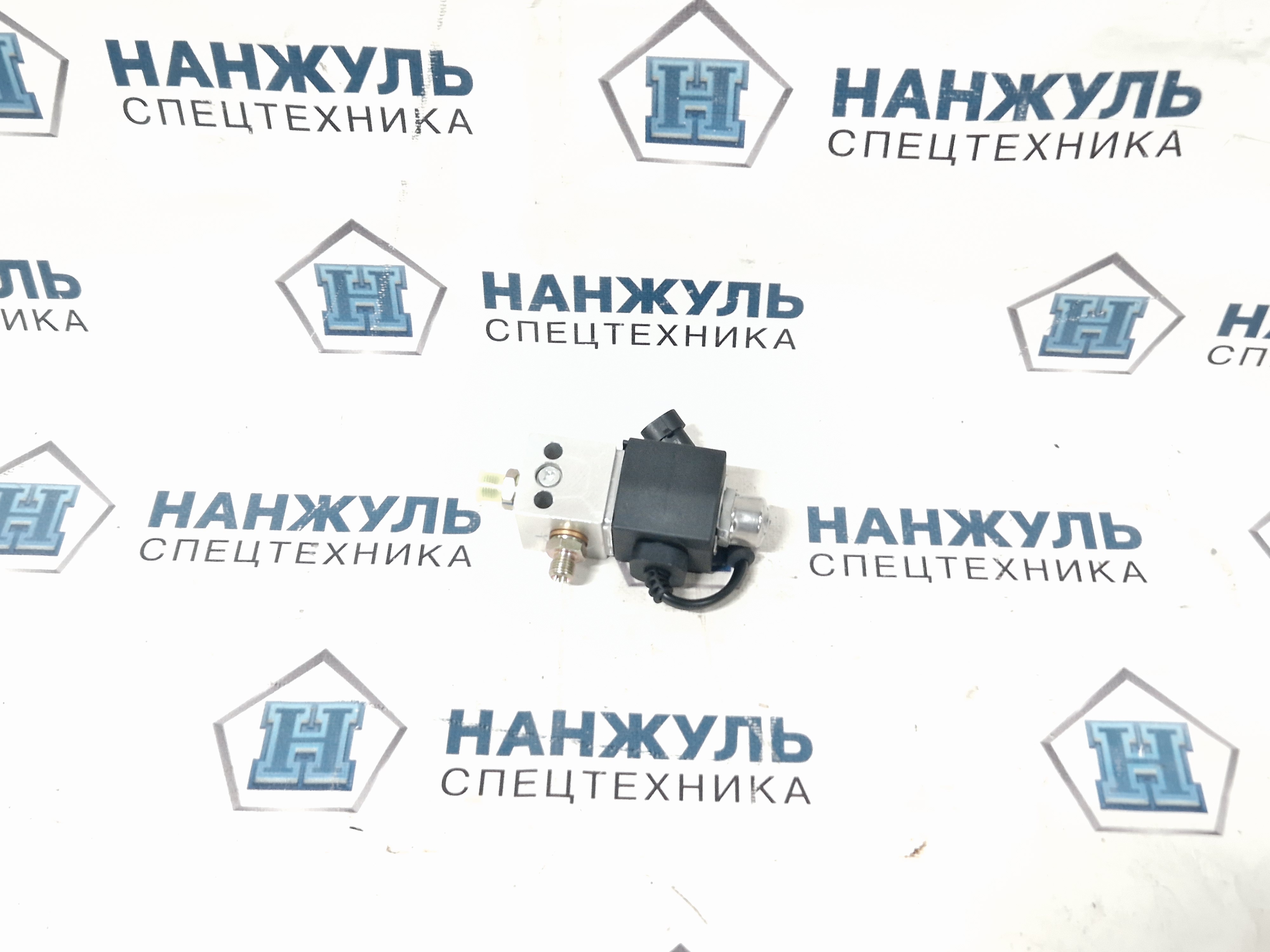 Клапан электромагнитный в сборе пневмо системы XCT25