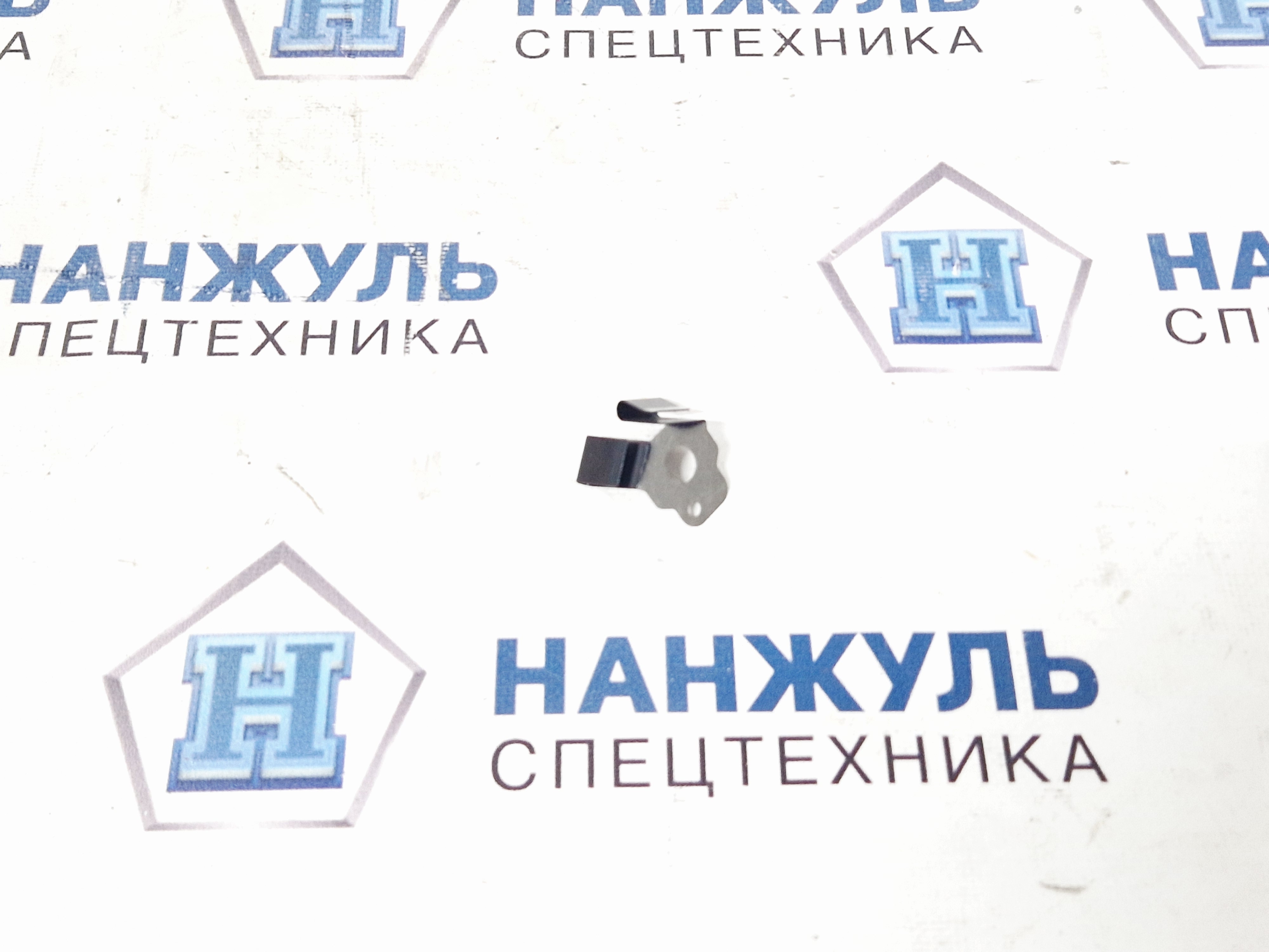 Кронштейн электропроводки WP13 (QD)
