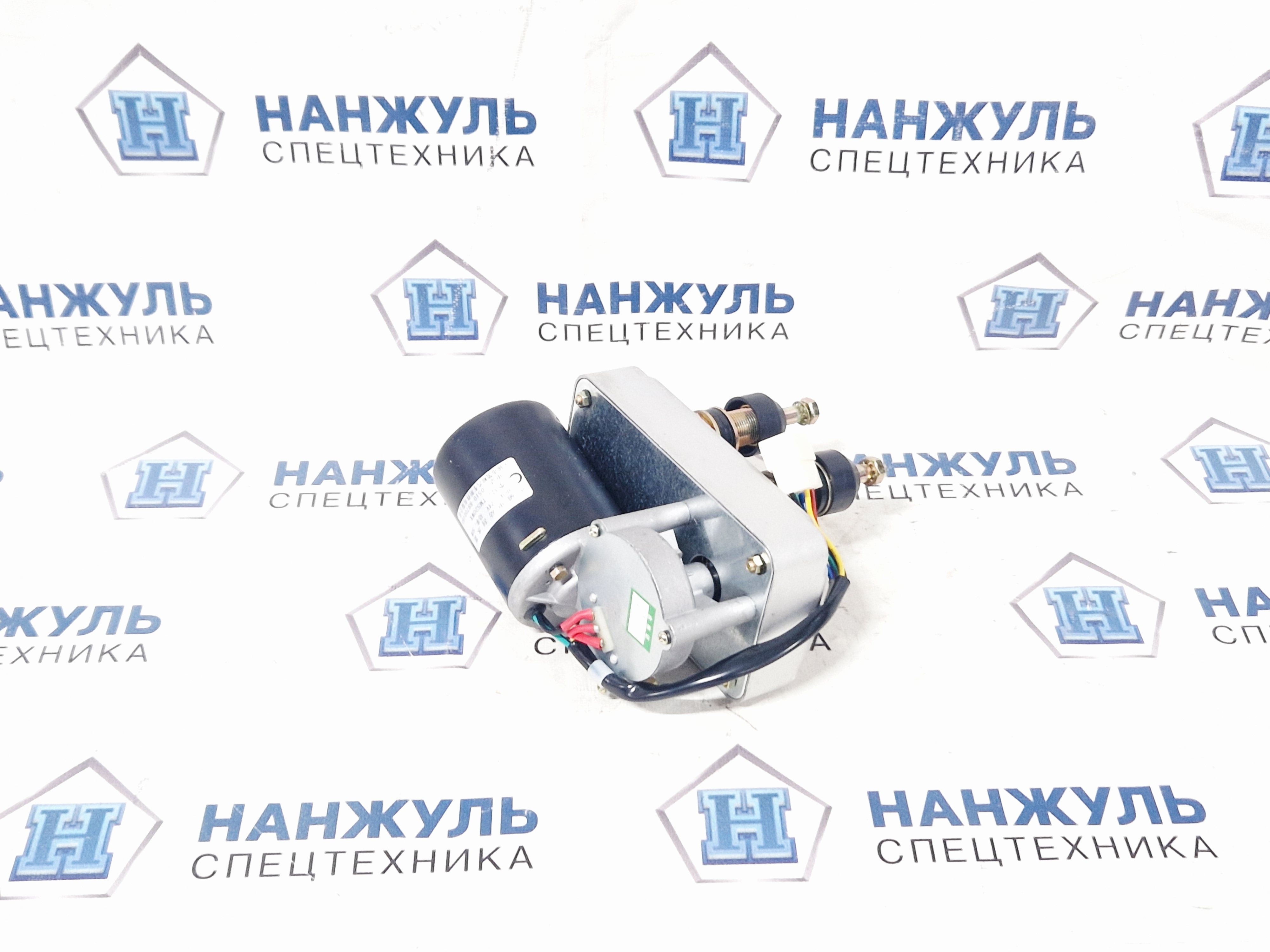 Стеклоочиститель в сборе XS163