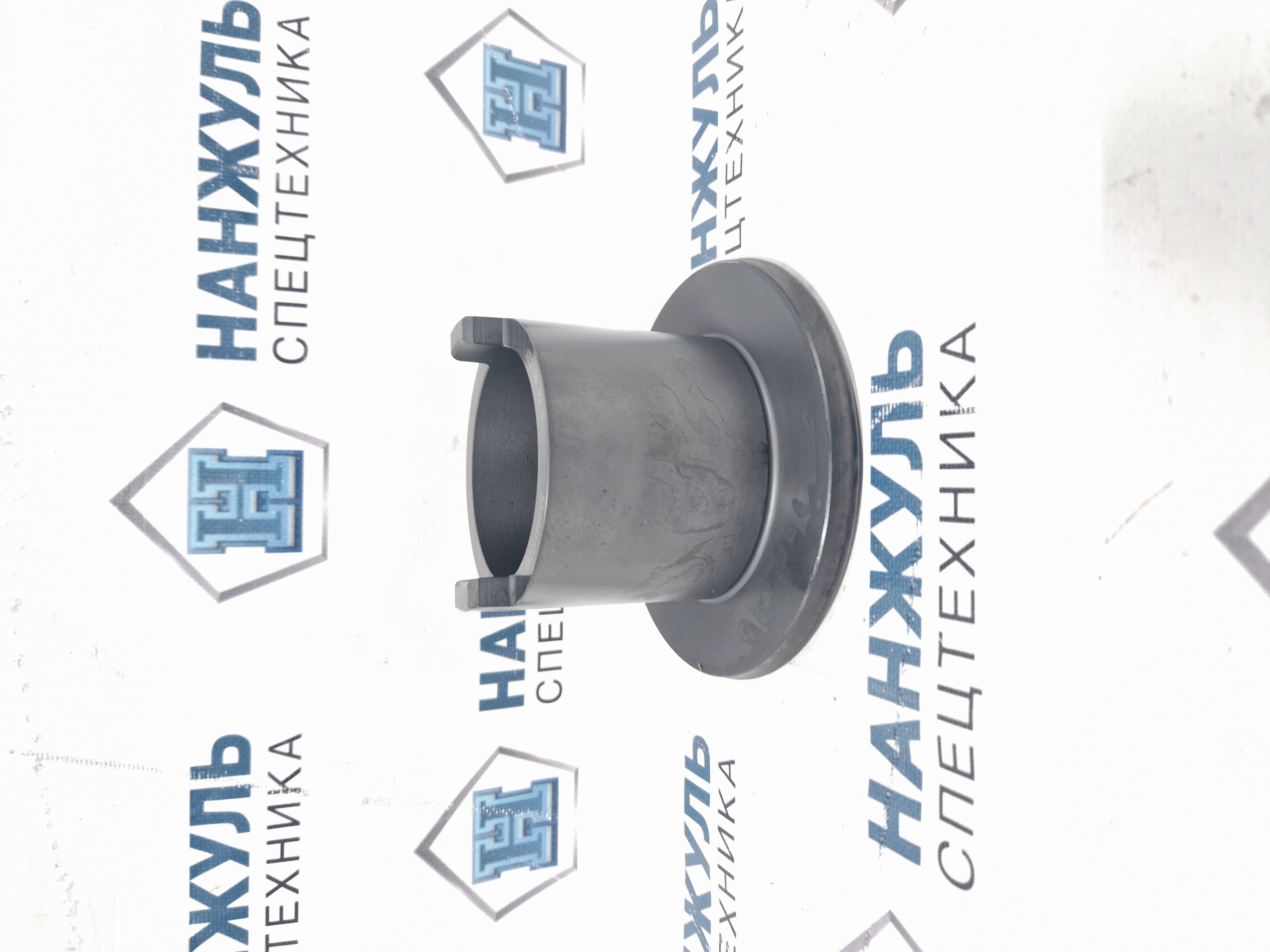 Втулка ковша экскаватора Т-образная XE215D