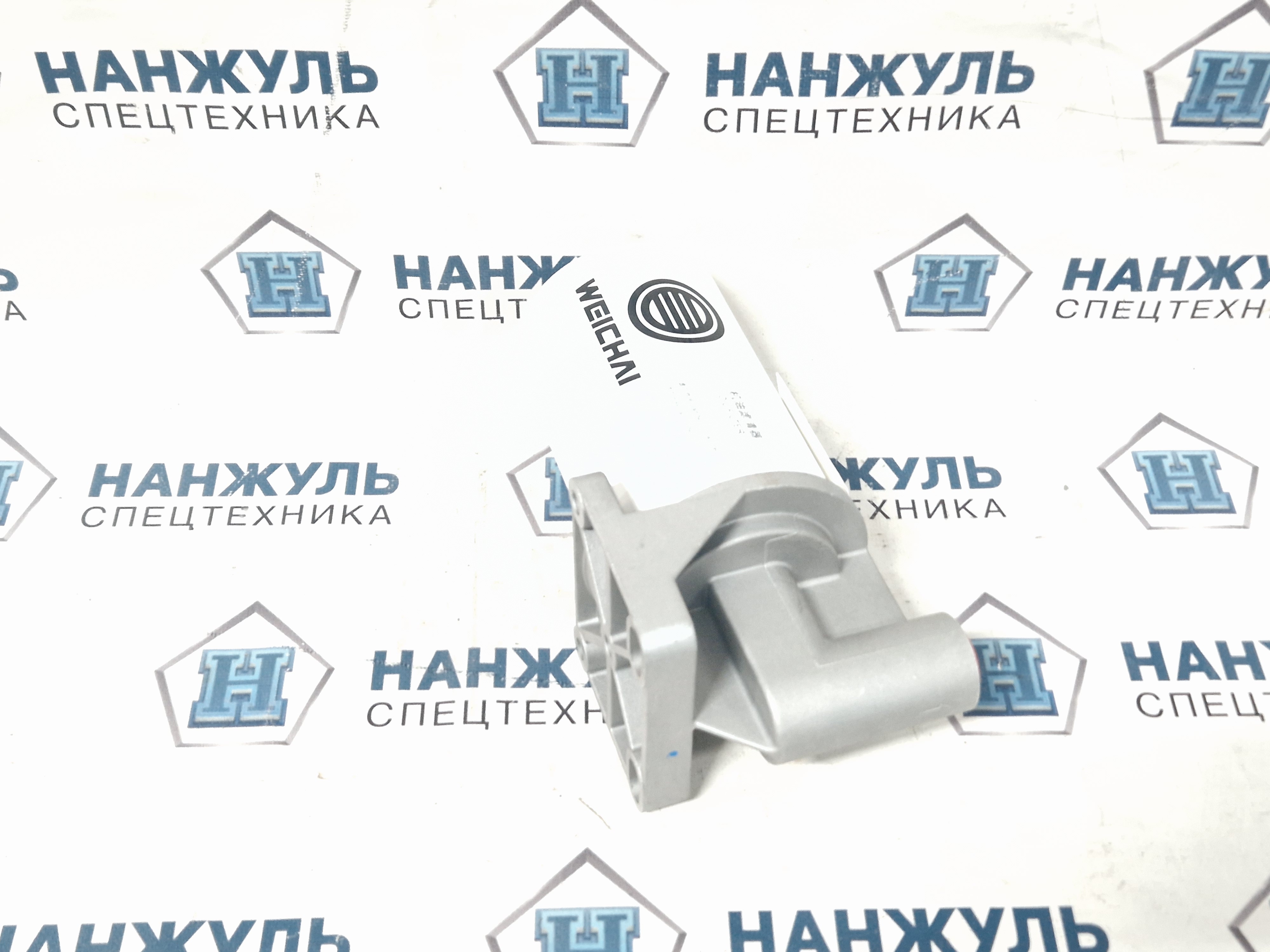 Кронштейн маслянного фильтра в сборе с фильтром Weichai 8M33 6M33 WP17 WP10 (WBW)