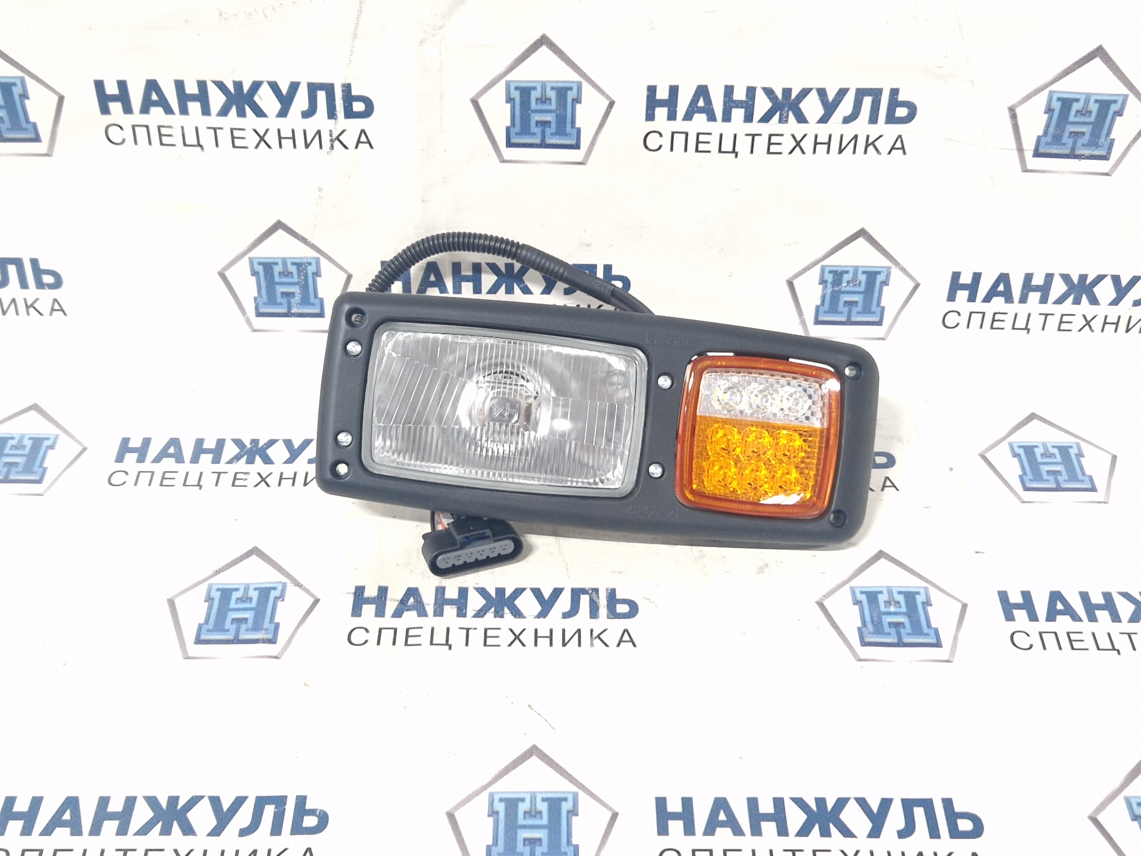 Фара передняя (правая) комбинированная HDL150x90-4  XE210