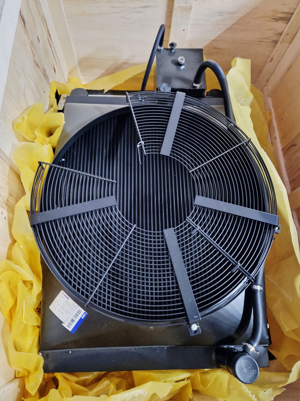 Радиатор охлаждения в сборе XS163