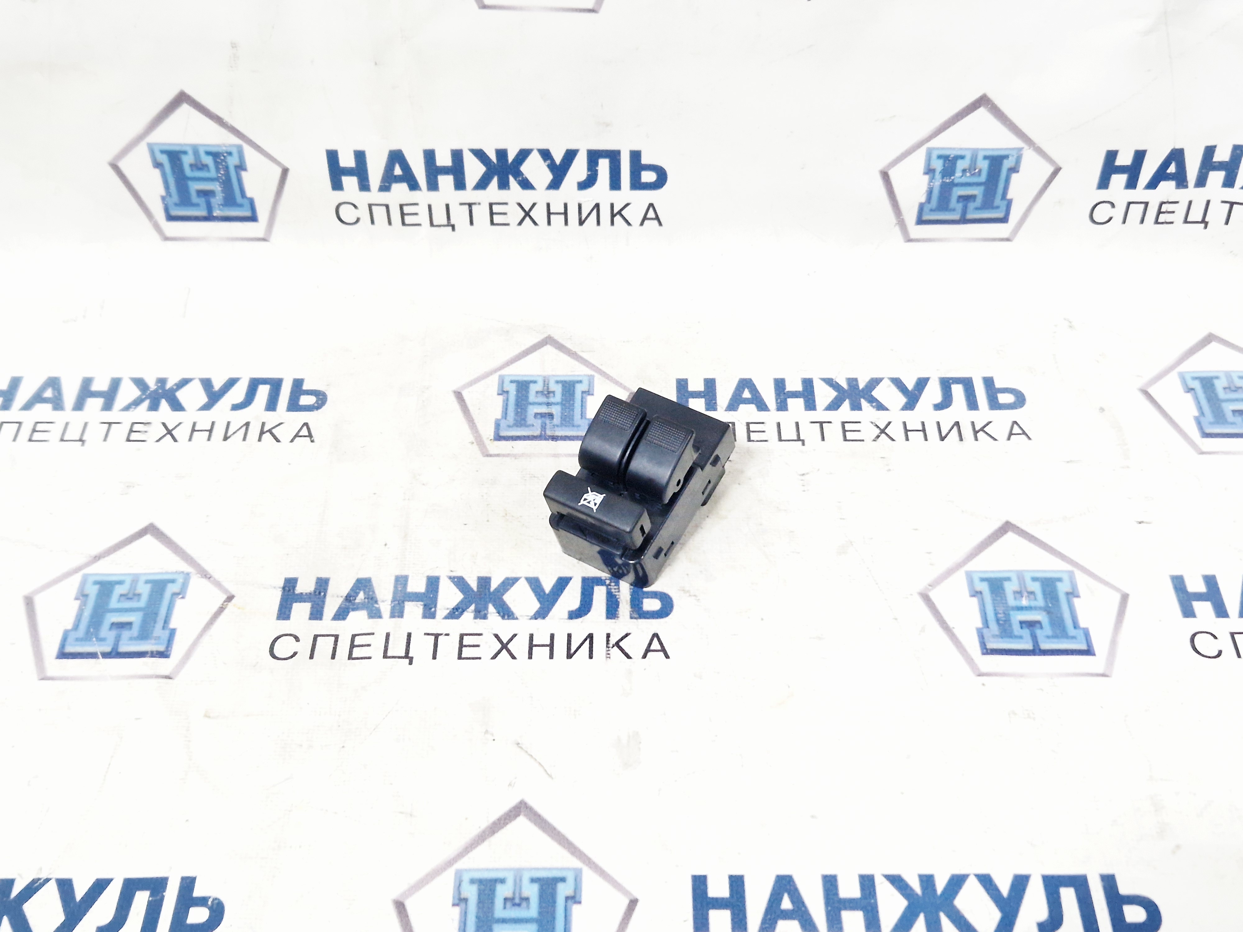 Блок кнопок стеклоподъемника левой двери XCT25 XCT30