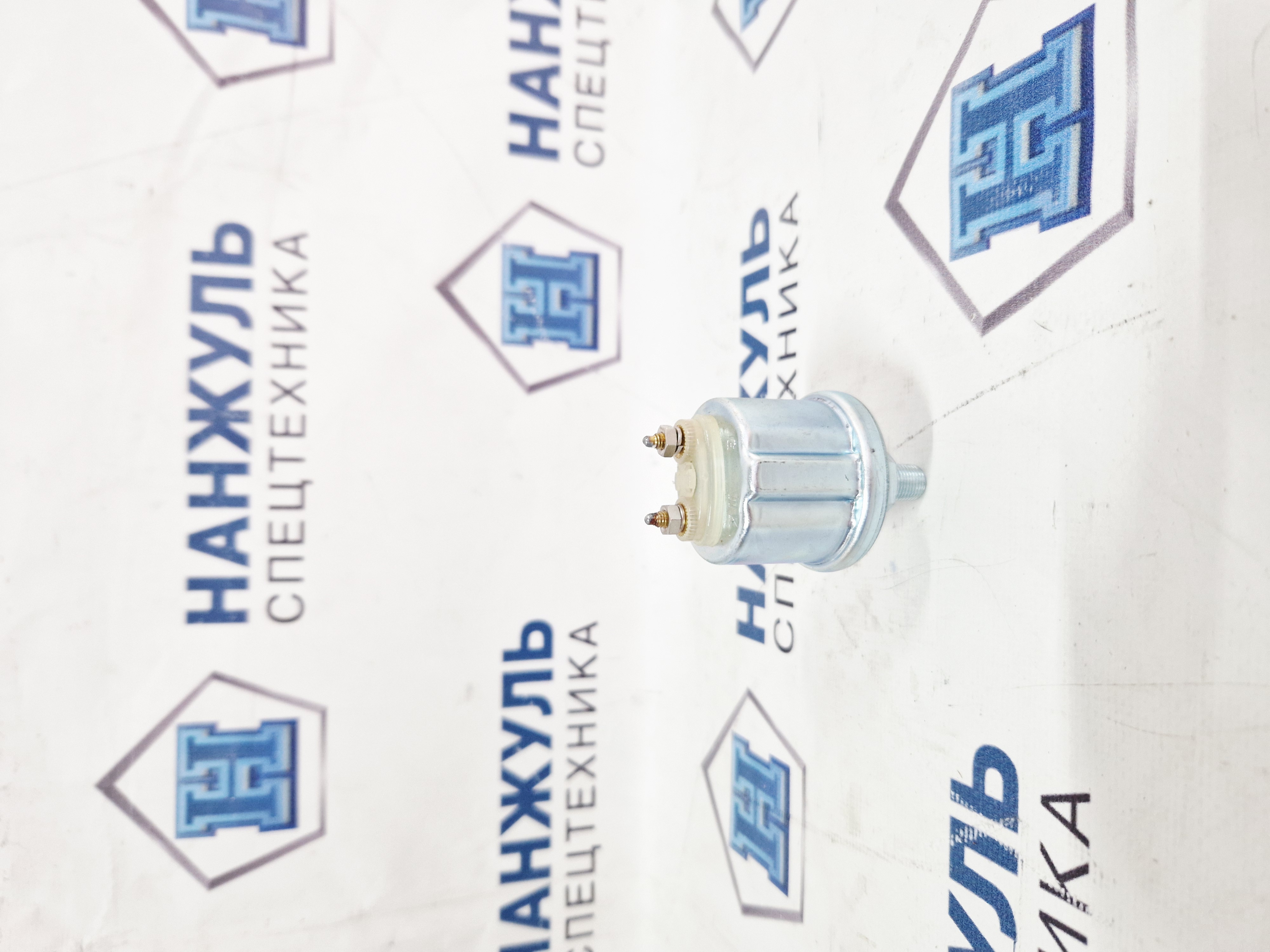 Датчик давления масла XS163