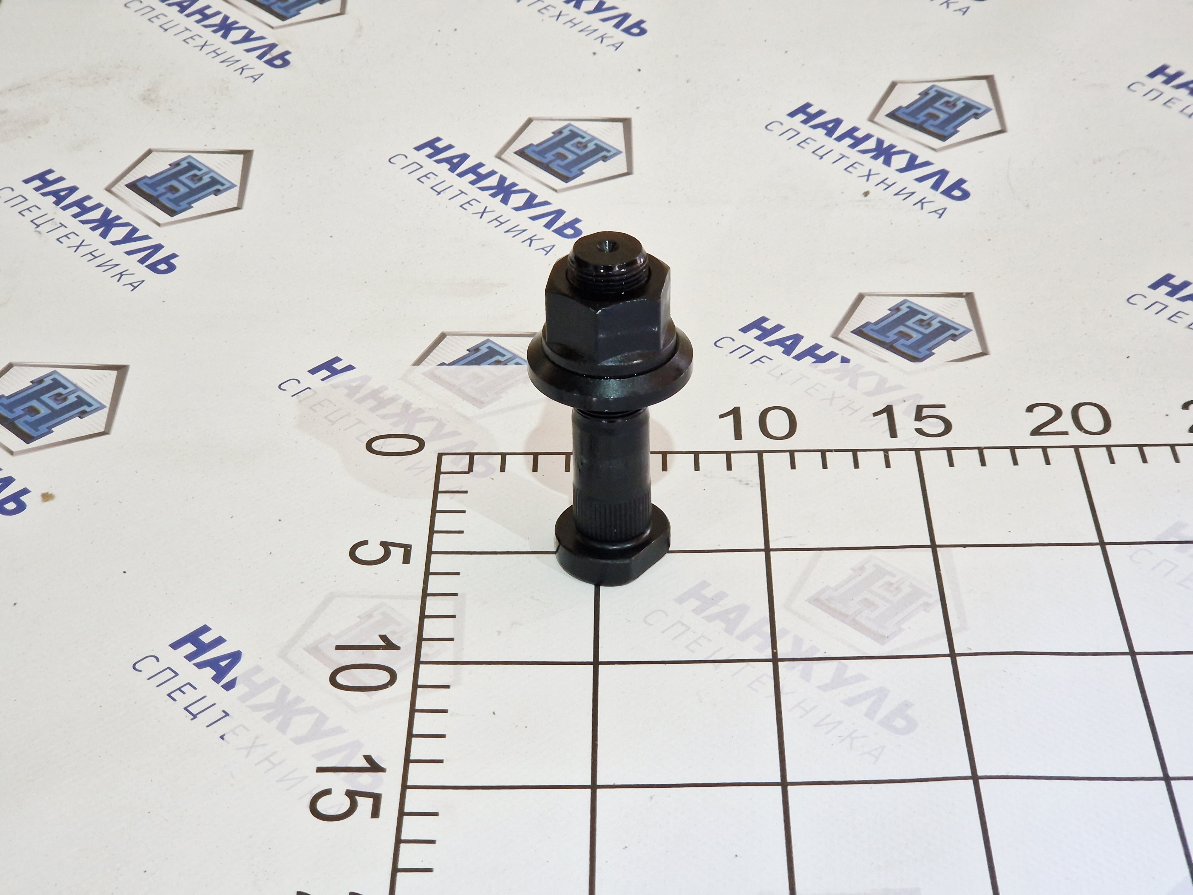 Шпилька с гайкой колеса М22*1,5*90 XE210WD (CN)